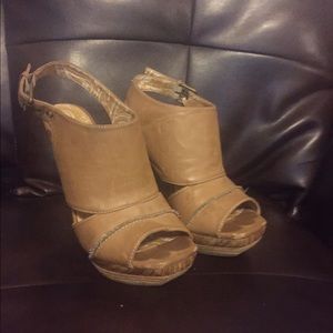 Tan size 6 pep toe booties