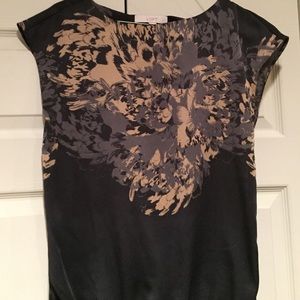 Loft shirt never worn. XS