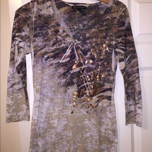Super cute 3/4 length sleeve top from buckle
