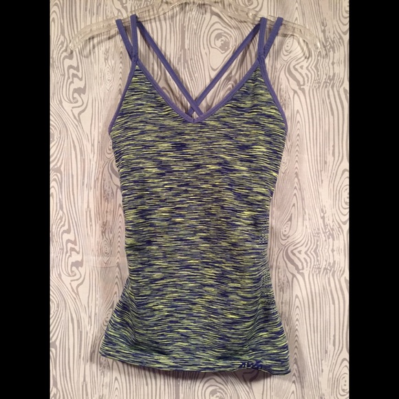 Athletic top