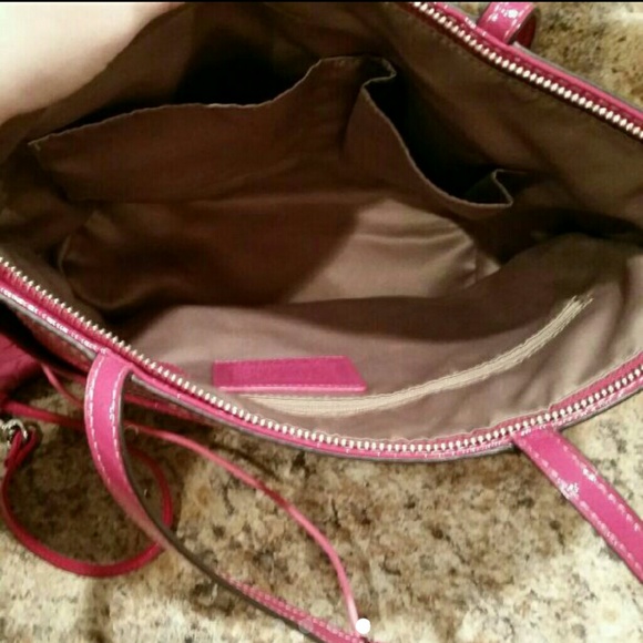 Coach purse and wallet - Picture 2 of 4