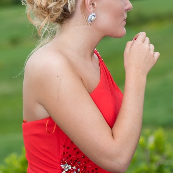 Prom dress - Picture 3 of 3