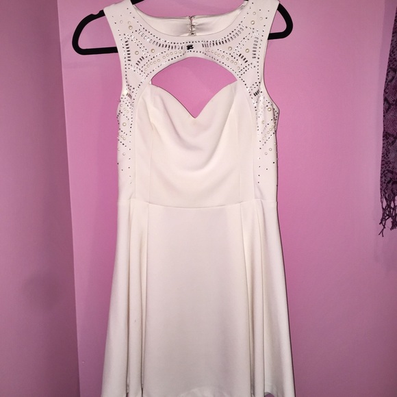 Guess white dress size 8.