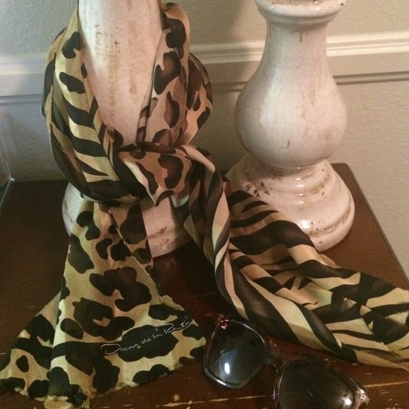 Oscar de la renta sheer scarf