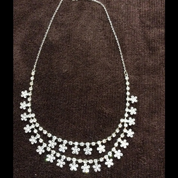 Diamond flower necklace