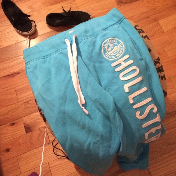 Hollister pants