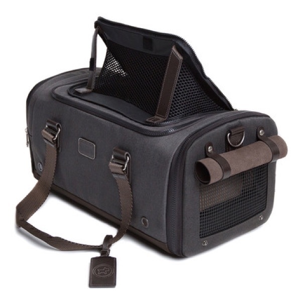 tumi pet carrier