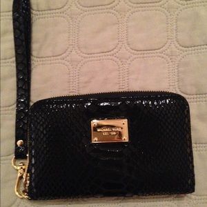 Michael Kors wristlet in excellent condition!