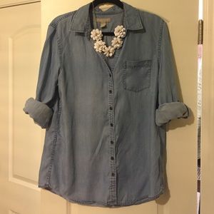 Banana Republic | Chambray shirt
