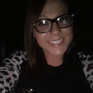 Meet your Posher, Whitney