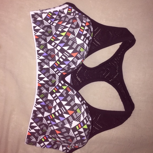 VS sports bra