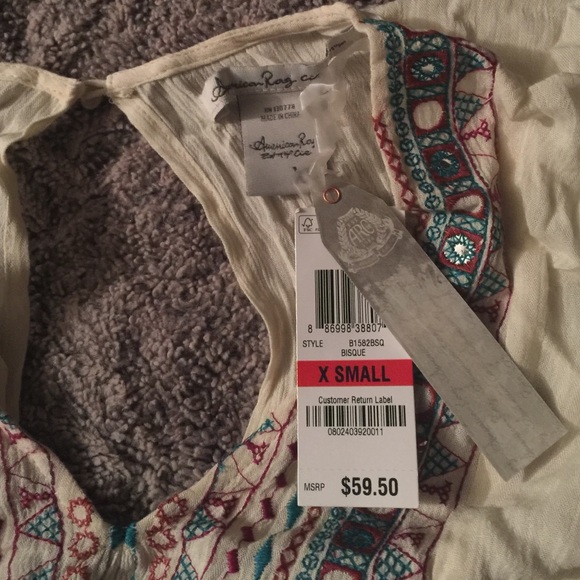 ❣️LAST ONEAmerican Rag Embroidered Bib Peasant Top - Picture 3 of 4