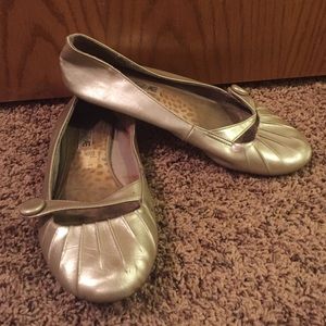 American Eagle flats