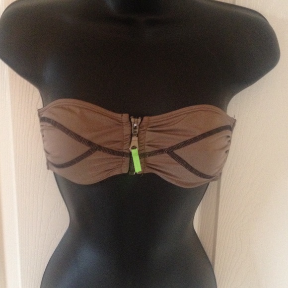 🆓 FREE!! *🆓Bikini top