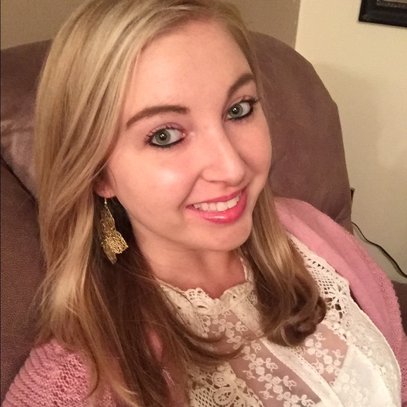 Meet your Posher, Jessica