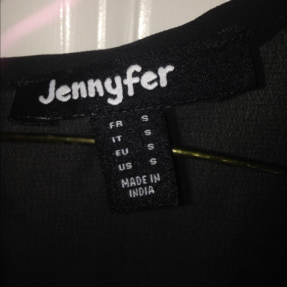 fancy shirt, alittle see through - Picture 2 of 2