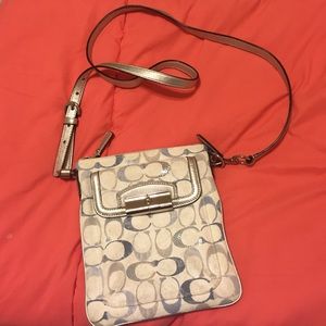 Coach cross body, great condition!