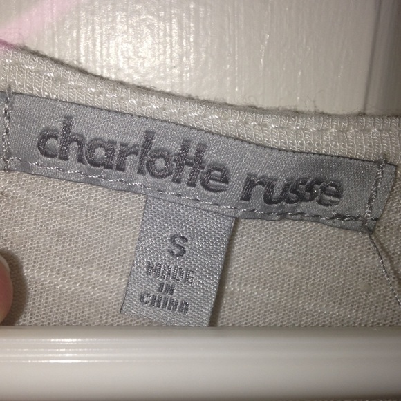 cute shirt, wore twice, great condition - Picture 2 of 3