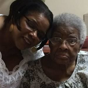 Meet your Posher, Lorraine