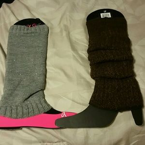 2 pairs of boot socks