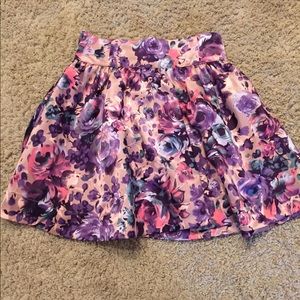 Floral print skirt
