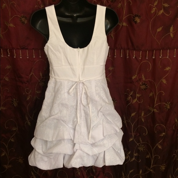 XOXO white dress - Picture 2 of 4