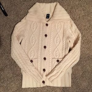 GAP CHUNKY CABLE KNIT SWEATER SZ S