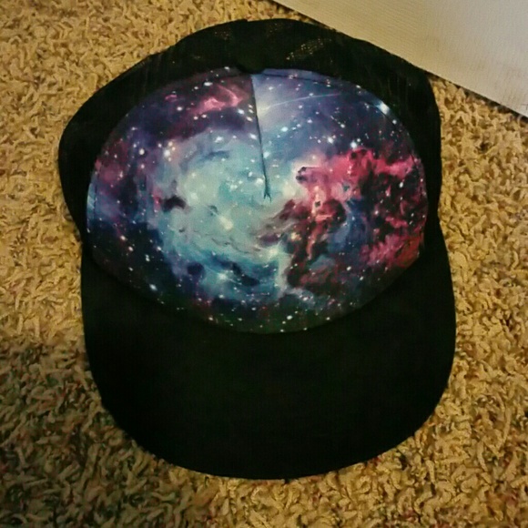 Galaxy snapback