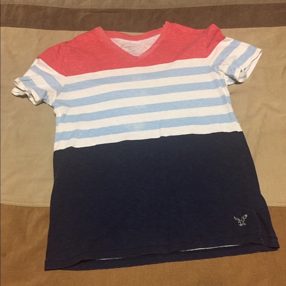 Men's Short Sleeve Athletic Fit Shirt.