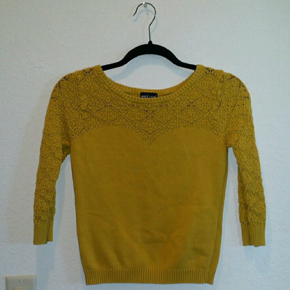 Mustard Yellow Sweater Size M