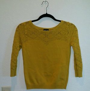 Mustard Yellow Sweater Size M