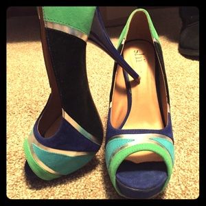 Multicolor Shi pumps