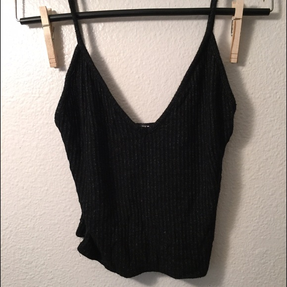 black knit fitted ribbed Joanne crop tank