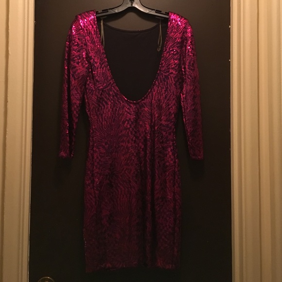 Akira fuchsia sequin dress - Picture 2 of 2