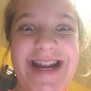 Meet your Posher, Bobbie