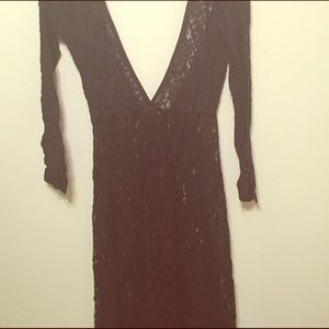 V-neck lace long sleeve dress