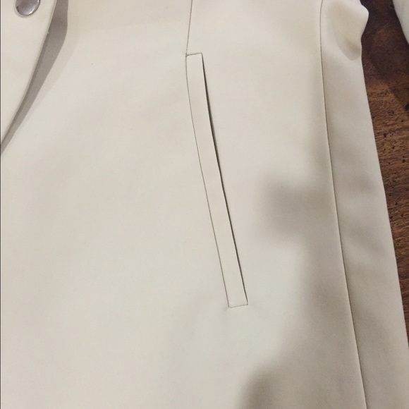 Blazer - Picture 3 of 3