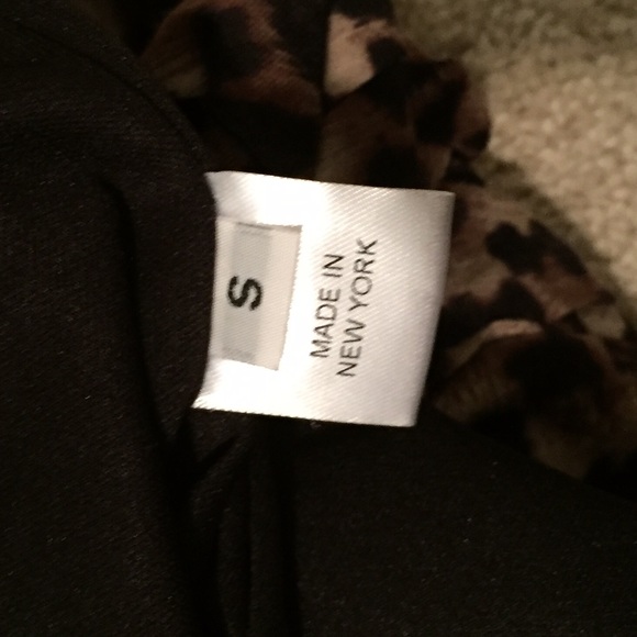Leopard Print Rushing Mini Skirt - Picture 4 of 6