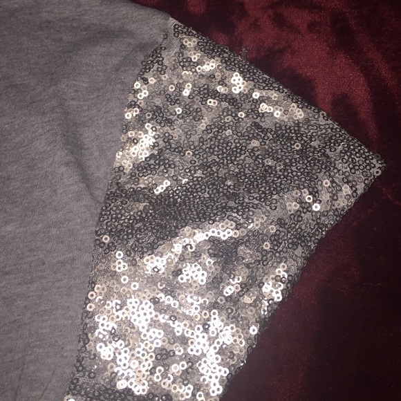 Hollister sequin cropped top - Picture 3 of 3