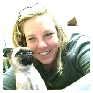 Meet your Posher, Emily