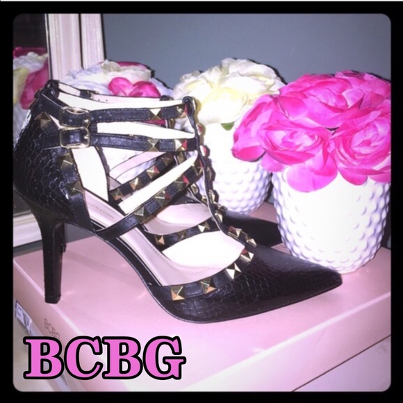 BCBGeneration Shoes - 👠BCBG generation reptile rockstud pumps "divaa-x"