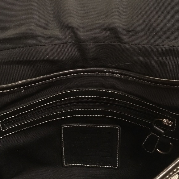 Authentic Coach bag - Picture 3 of 4