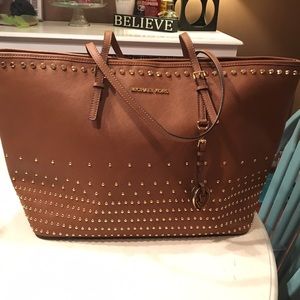 Michael Kors Jet Set Bag