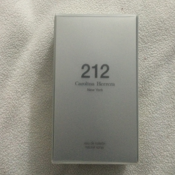212 Carolina Herrera EDT