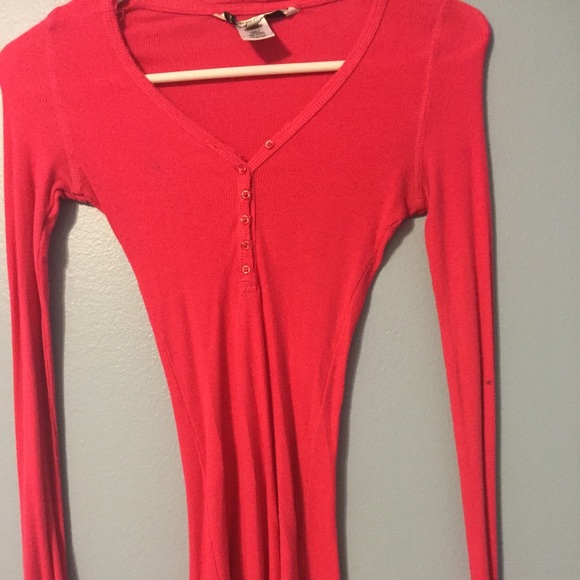 pink long sleeve tshirt