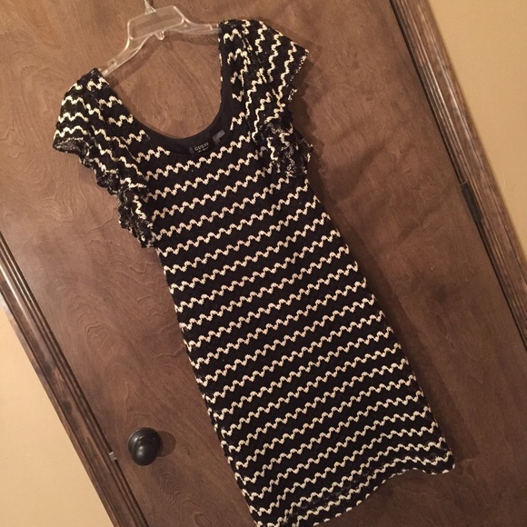 Not for sale-Guess Lace Dress
