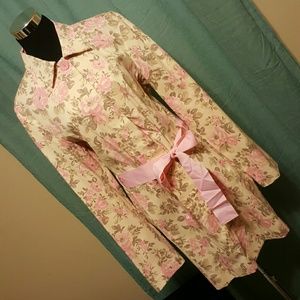 Gorgeous Cream Trench Coat w/ Floral Pattern