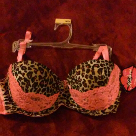 Neon pink lace leopard prink bra