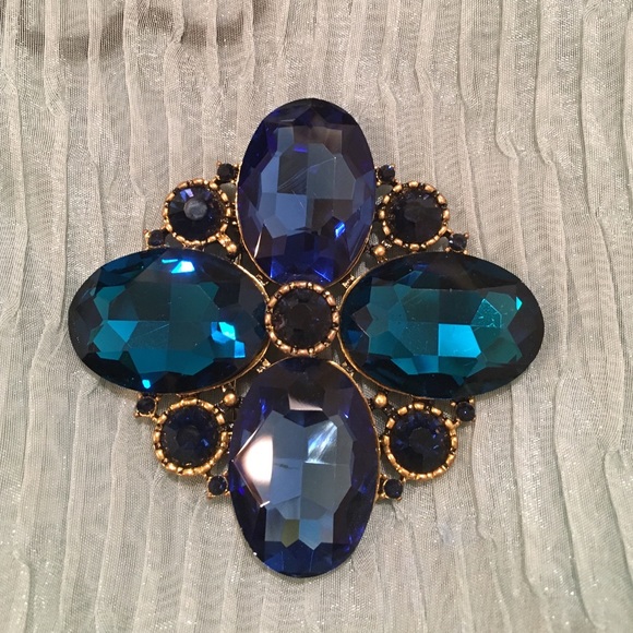 Blue and Teal crystal pin