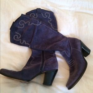 Blue suede Via Spiga cowboy boots